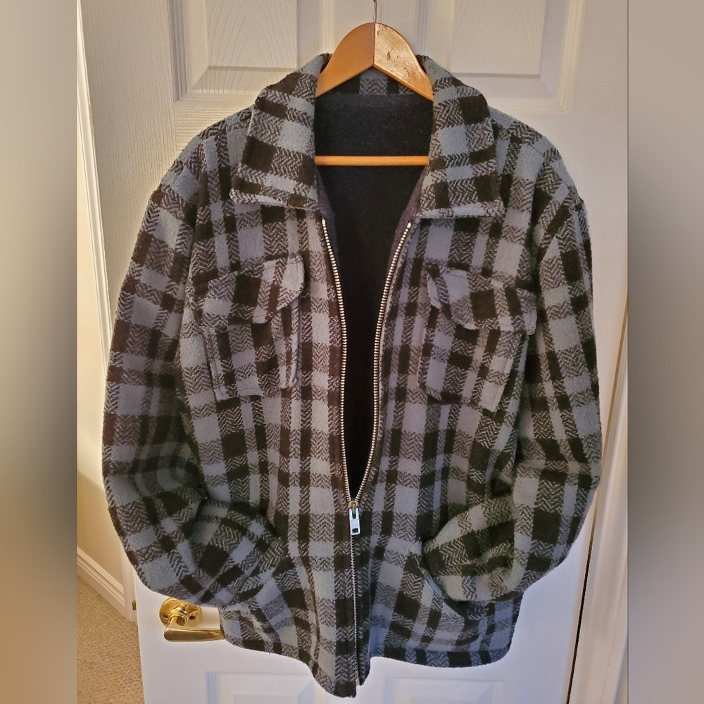 Men's Plaid Zip-Up Jacket - Picture 2 of 12